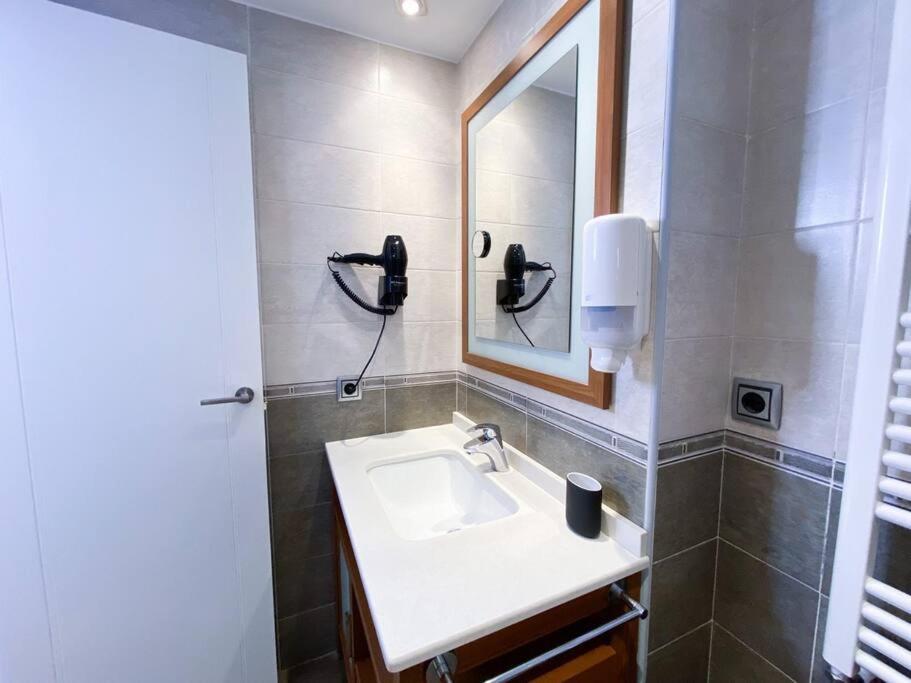 Espectacular Apartamento Con Vistas En Escaldes - 10Min Caminando Al Centro - Parking Gratis L By Bonesvacances Luaran gambar